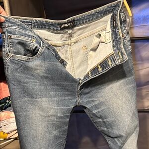 JNCO Relaxed Blue Jeans with Authentic Vintage Appeal